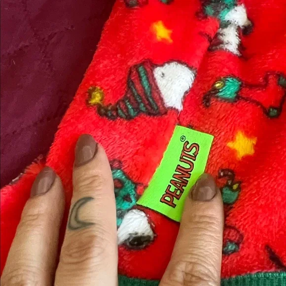 Peanuts Red and Green Holiday Snoopy Dog Pajamas - Picture 5 of 6